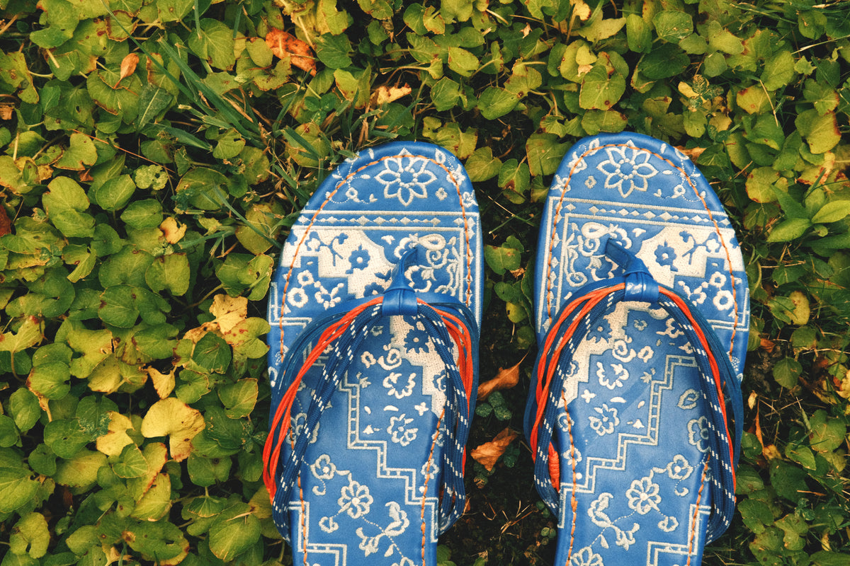 PERSIAN RUG 'flip flops' blue